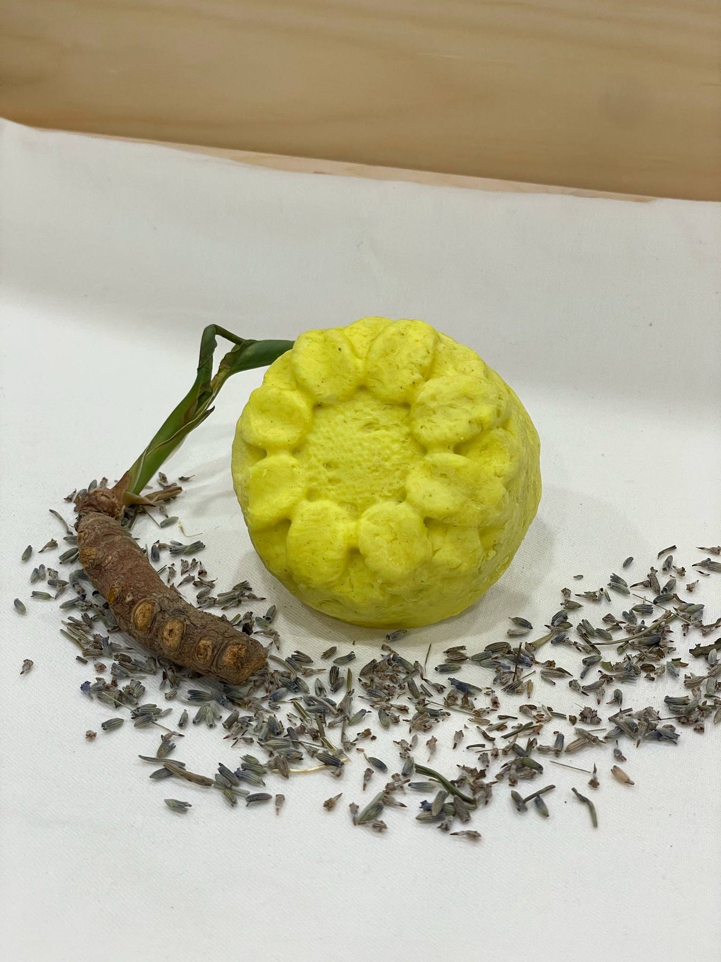 Turmeric and Honey Solid Shampoo